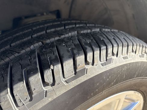 Used 2016 GMC Yukon XL SLT w/ Open Road Package image 12