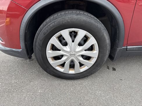 Used 2015 Nissan Rogue S AWD/4WD image 17