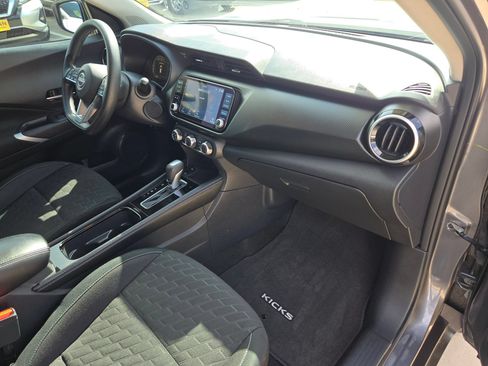 Certified 2024 Nissan Kicks SV FWD image 28