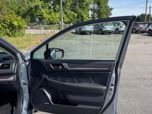 Used 2018 Subaru Legacy 2.5i Limited AWD/4WD image 13