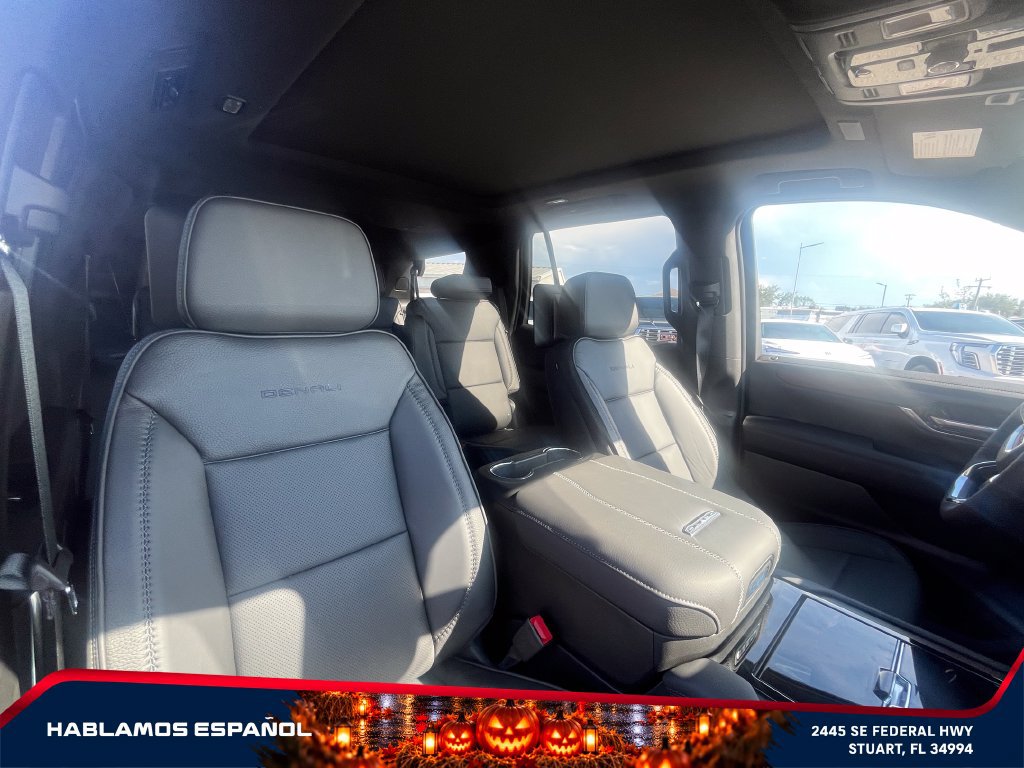 New 2026 GMC Yukon Denali w/ Denali Reserve Package AWD/4WD image 15