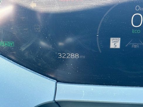 Certified 2023 Toyota Prius LE AWD/4WD image 31