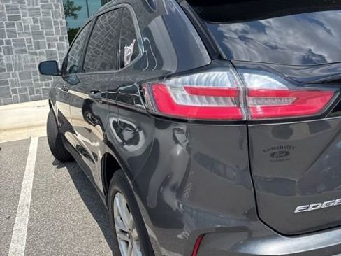 Used 2019 Ford Edge SEL w/ Equipment Group 201A FWD image 6