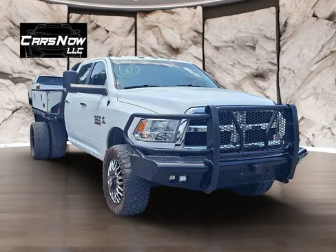 Used 2018 RAM 3500 SLT AWD/4WD image 1