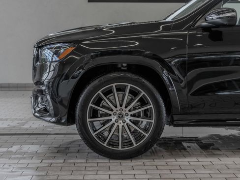 New 2026 Mercedes-Benz GLS 450 4MATIC image 4