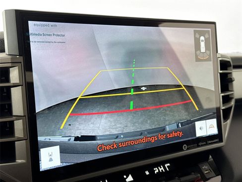 Used 2024 Toyota Tundra Limited image 24