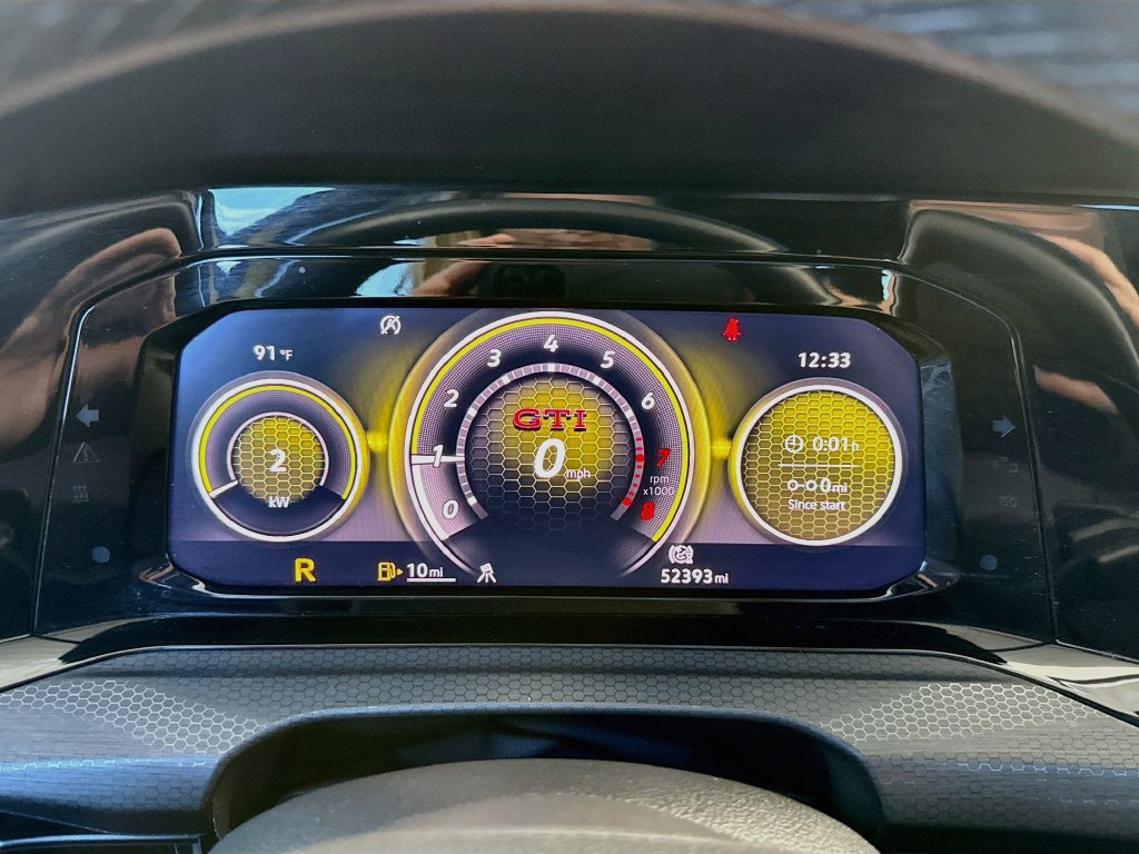 Used 2022 Volkswagen GTI Autobahn FWD image 34