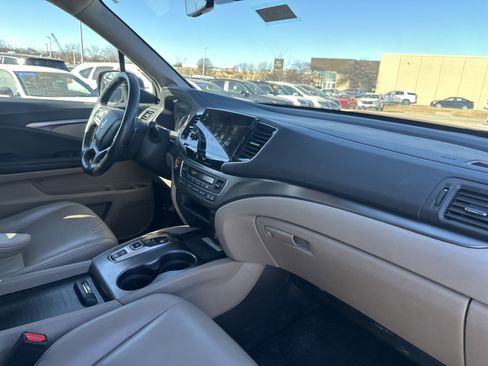 Certified 2022 Honda Pilot Special Edition image 15