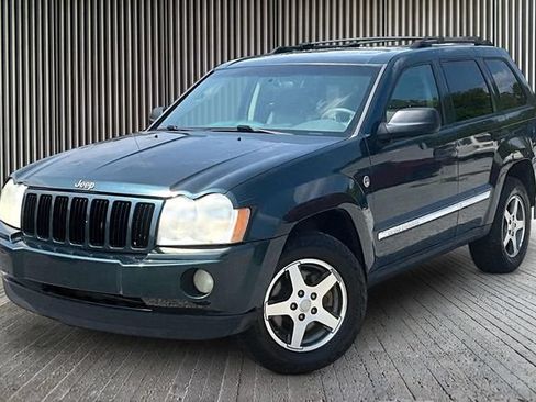 Used 2005 Jeep Grand Cherokee Laredo AWD/4WD image 1