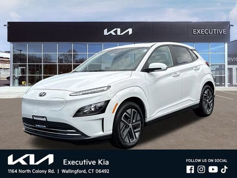 Used 2023 Hyundai Kona SEL FWD image 1