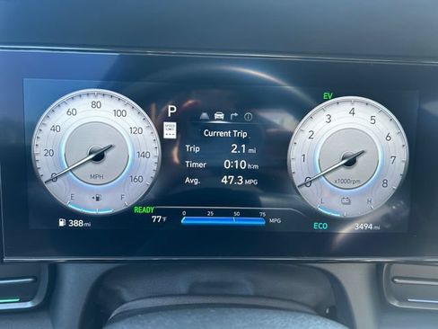 Certified 2025 Hyundai Elantra SEL FWD image 16