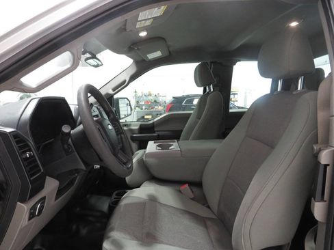 Used 2016 Ford F150 XL w/ Equipment Group 101A Mid AWD/4WD image 15