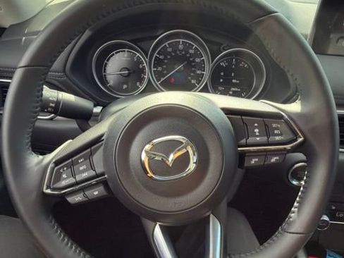 Certified 2025 MAZDA CX-5 AWD 2.5 S w/ Preferred Package image 4