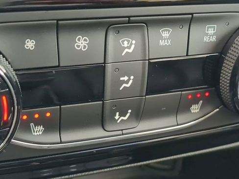 Used 2023 Buick Encore GX Essence w/ Experience Buick Package FWD image 23