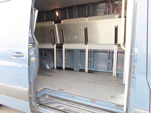 Used 2019 Mercedes-Benz Sprinter 170 image 14