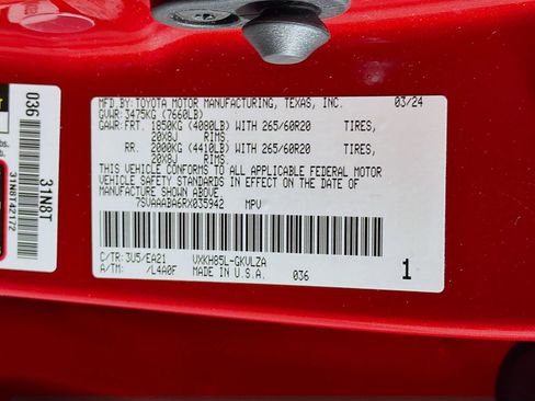 Used 2024 Toyota Sequoia Limited w/ Tow Technology Package AWD/4WD image 36