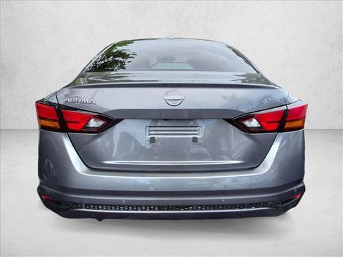 Certified 2025 Nissan Altima 2.5 S FWD image 6