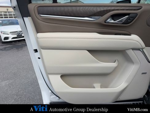 Used 2023 GMC Yukon XL Denali w/ Denali Reserve Package image 20