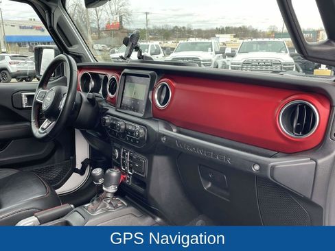 Certified 2022 Jeep Wrangler Unlimited Rubicon w/ Cold Weather Group image 14