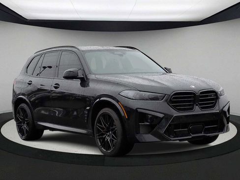 Used 2025 BMW X5 M Competition w/ Executive Package image 2
