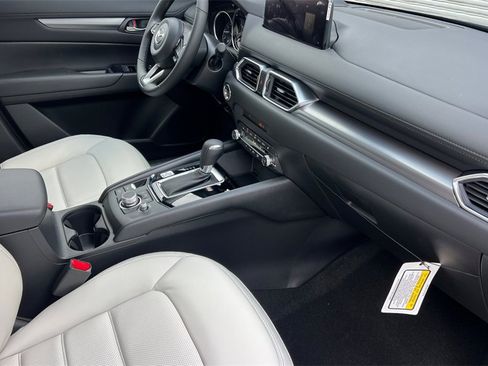 New 2025 MAZDA CX-5 AWD 2.5 S w/ Preferred Package image 17