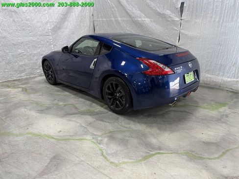 Used 2016 Nissan 370Z Coupe RWD image 7