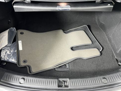 Certified 2019 Mercedes-Benz E 300 4MATIC image 23