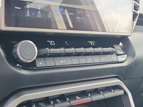 New 2026 Toyota Tundra SR5 AWD/4WD image 30