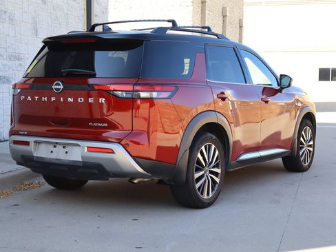 Used 2022 Nissan Pathfinder Platinum w/ Cargo Package FWD image 3