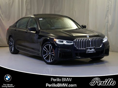 Used 2021 BMW 740i xDrive w/ M Sport Package AWD/4WD image 1