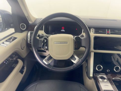 Used 2018 Land Rover Range Rover HSE image 19