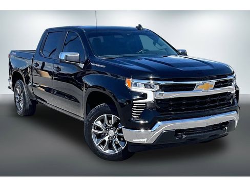 Used 2024 Chevrolet Silverado 1500 LT AWD/4WD image 3