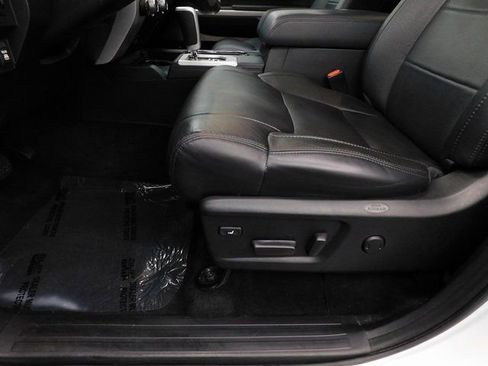 Used 2021 Toyota Tundra Platinum image 18