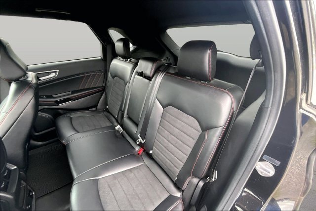 Certified 2024 Ford Edge ST-Line AWD/4WD image 28