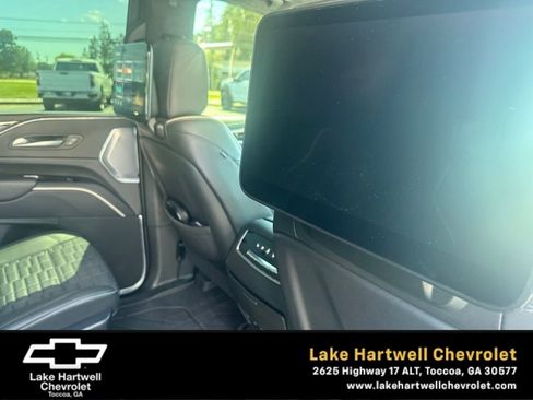 Used 2023 Cadillac Escalade V image 13