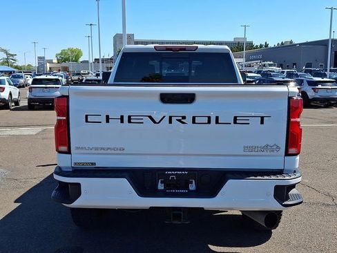 Used 2024 Chevrolet Silverado 3500 High Country w/ Technology Package AWD/4WD image 5