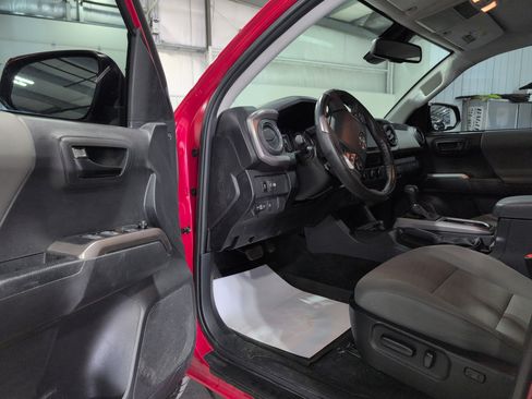 Used 2023 Toyota Tacoma SR5 image 8
