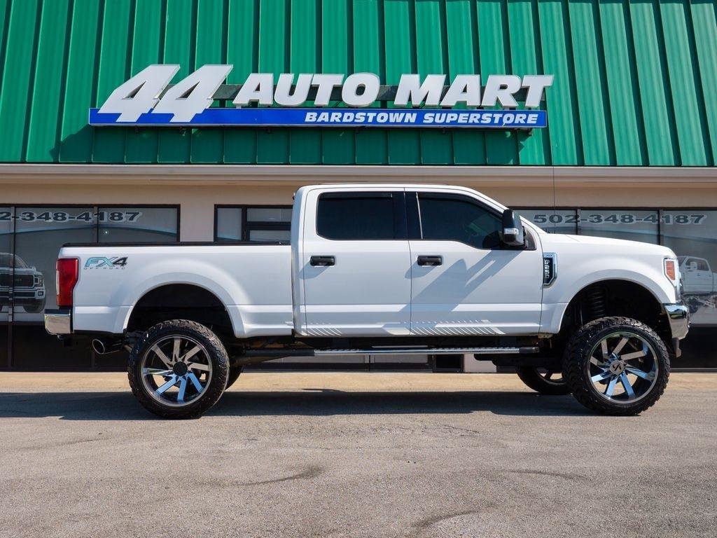 Used 2019 Ford F250 XLT w/ XLT Value Package AWD/4WD image 2