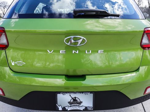 Used 2021 Hyundai Venue SE image 35