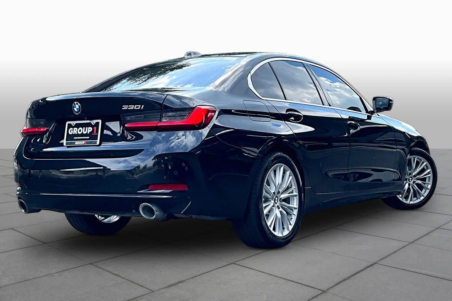 Used 2024 BMW 330i Sedan RWD image 13