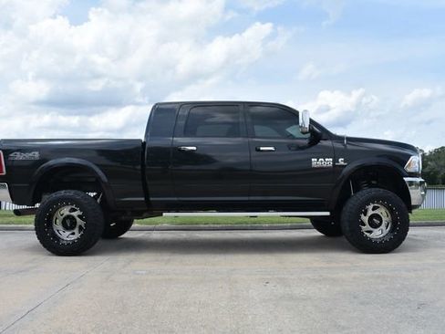 Used 2018 RAM 2500 Laramie w/ Off Road Package image 3