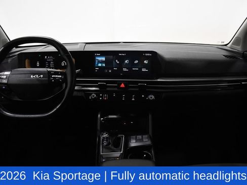Used 2026 Kia Sportage LX FWD image 8