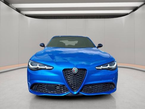 New 2025 Alfa Romeo Giulia image 3