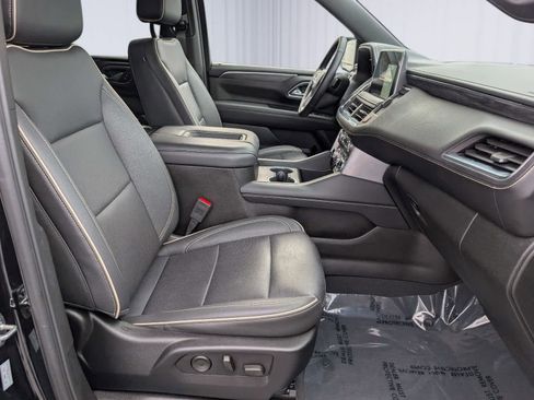 Certified 2024 GMC Yukon SLT w/ SLT Premium Package image 9