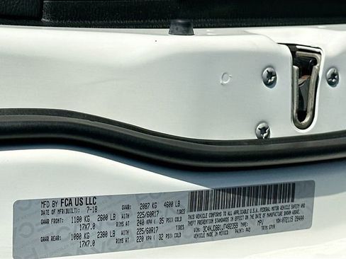 Used 2018 Jeep Compass Latitude w/ Cold Weather Group image 30