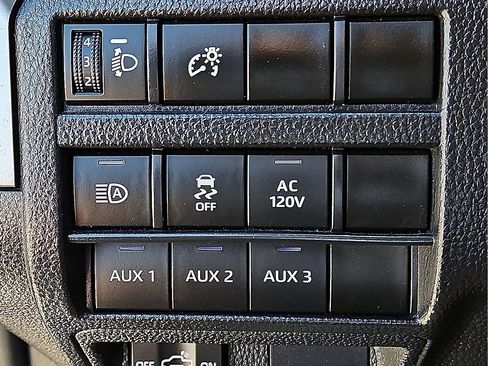 Used 2024 Toyota Tacoma TRD Sport w/ TRD Sport Upgrade Package AWD/4WD image 19