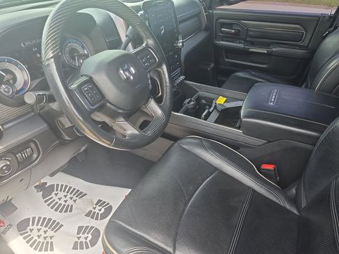 Used 2020 RAM 2500 Limited w/ Black Appearance Package AWD/4WD image 16