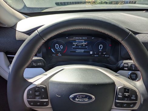 New 2026 Ford Explorer Active w/ Active Comfort Package image 16