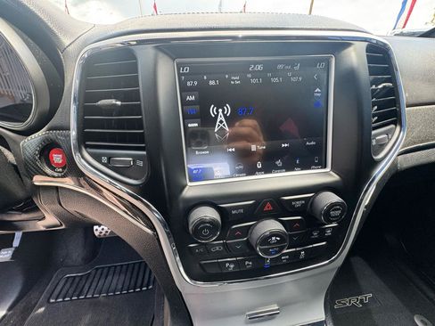 Used 2018 Jeep Grand Cherokee SRT AWD/4WD image 27
