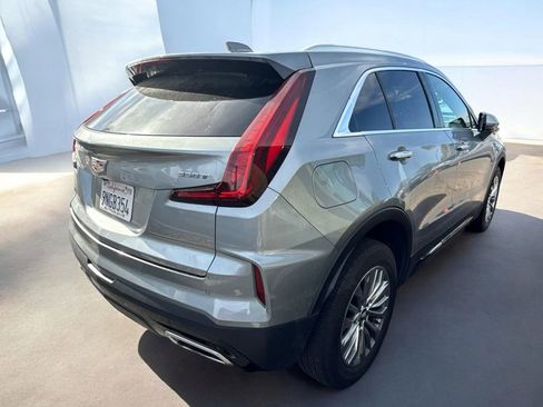 Used 2025 Cadillac XT4 Premium Luxury FWD image 18